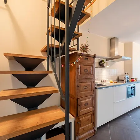 Beautiful Flat Next To Aquarium - Happy Lägenhet